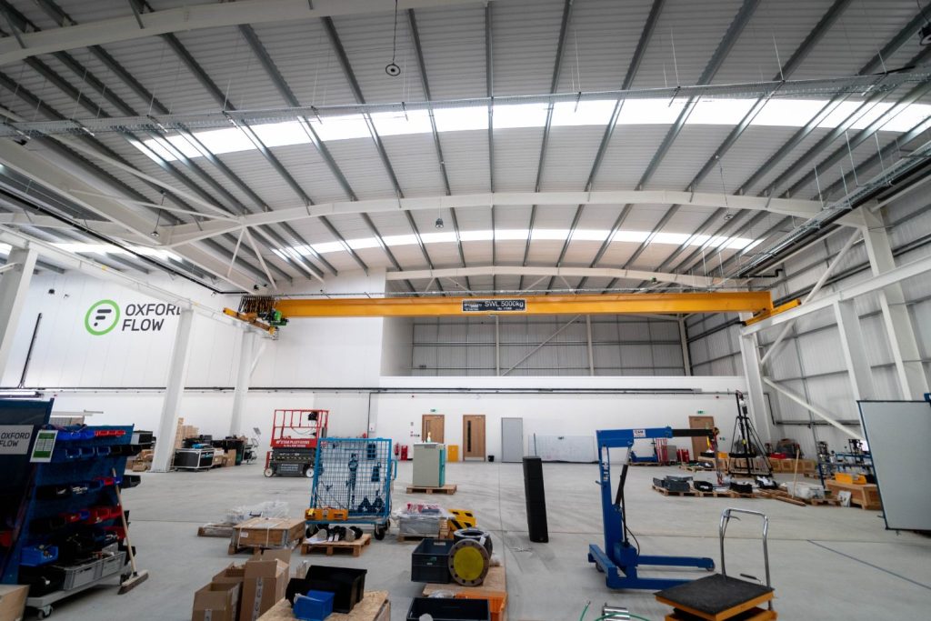 30m overhead travelling beam at Oxford Flow