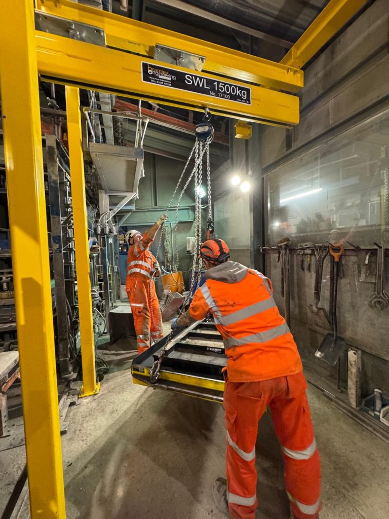 Telescopic Runway Beam installation